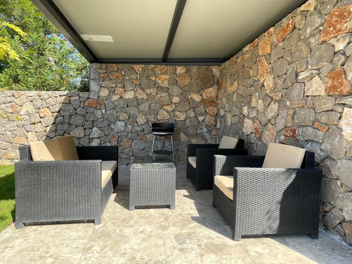Villa Pine Бар Екстериор снимка