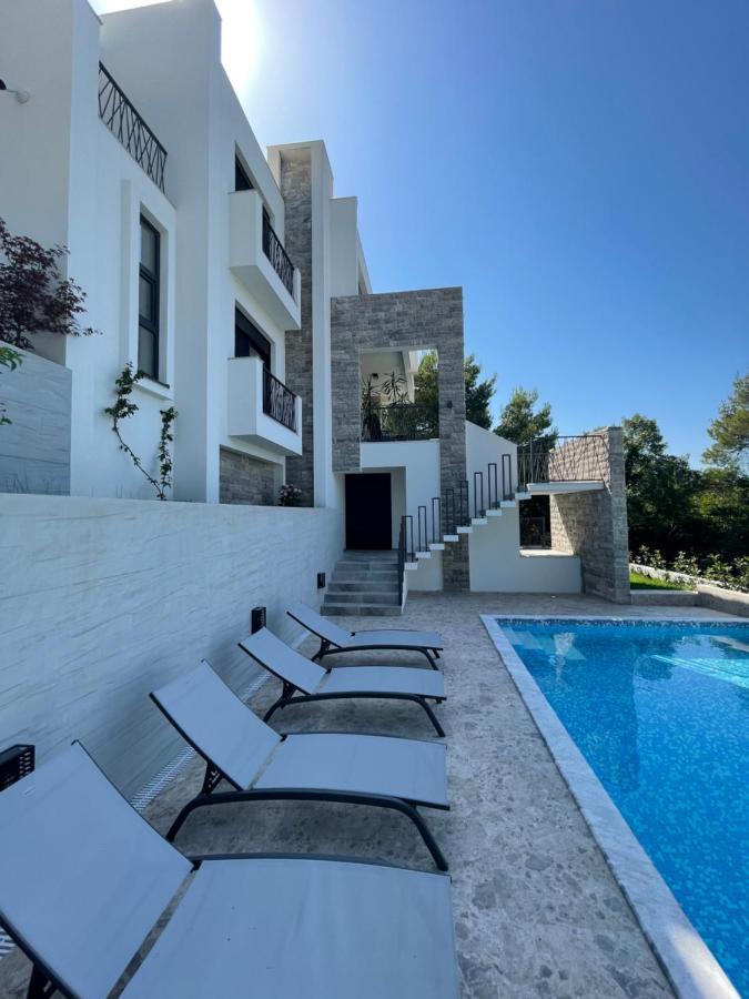Villa Pine Бар Екстериор снимка